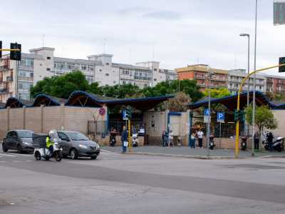 Bari, la spesa nel mercato rionale